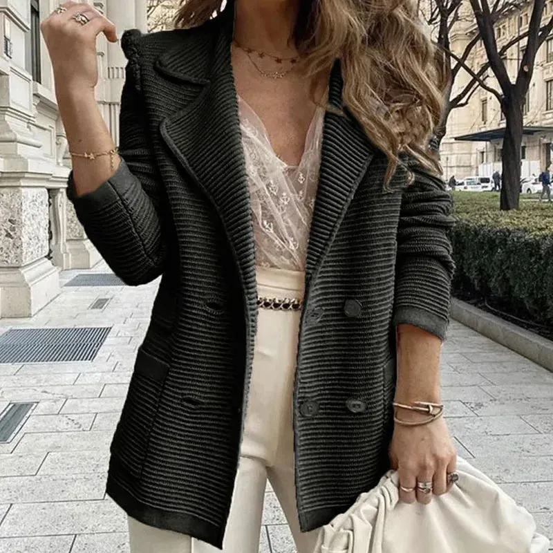 Gaya Blazer  Dubbel Knoopontwerp en Ribstructuur