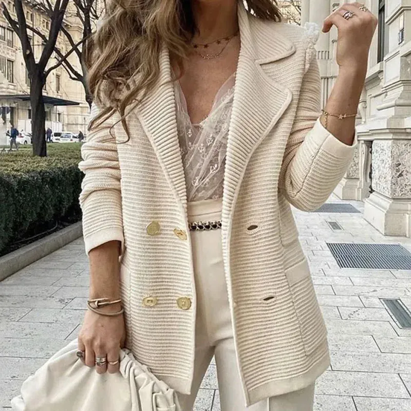 Gaya Blazer  Dubbel Knoopontwerp en Ribstructuur