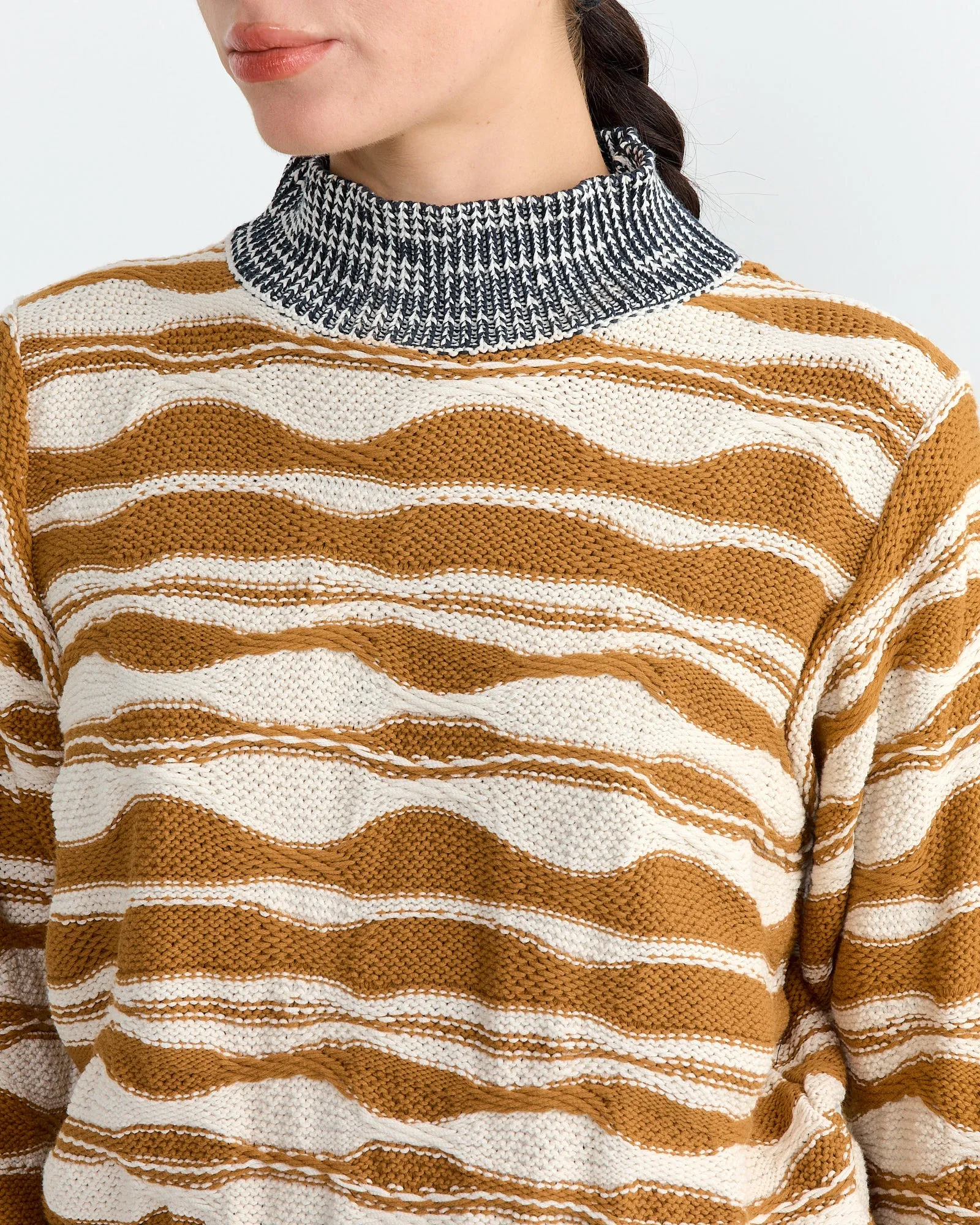 Wave Knit Jumper in Rust Beige Mountain Waves