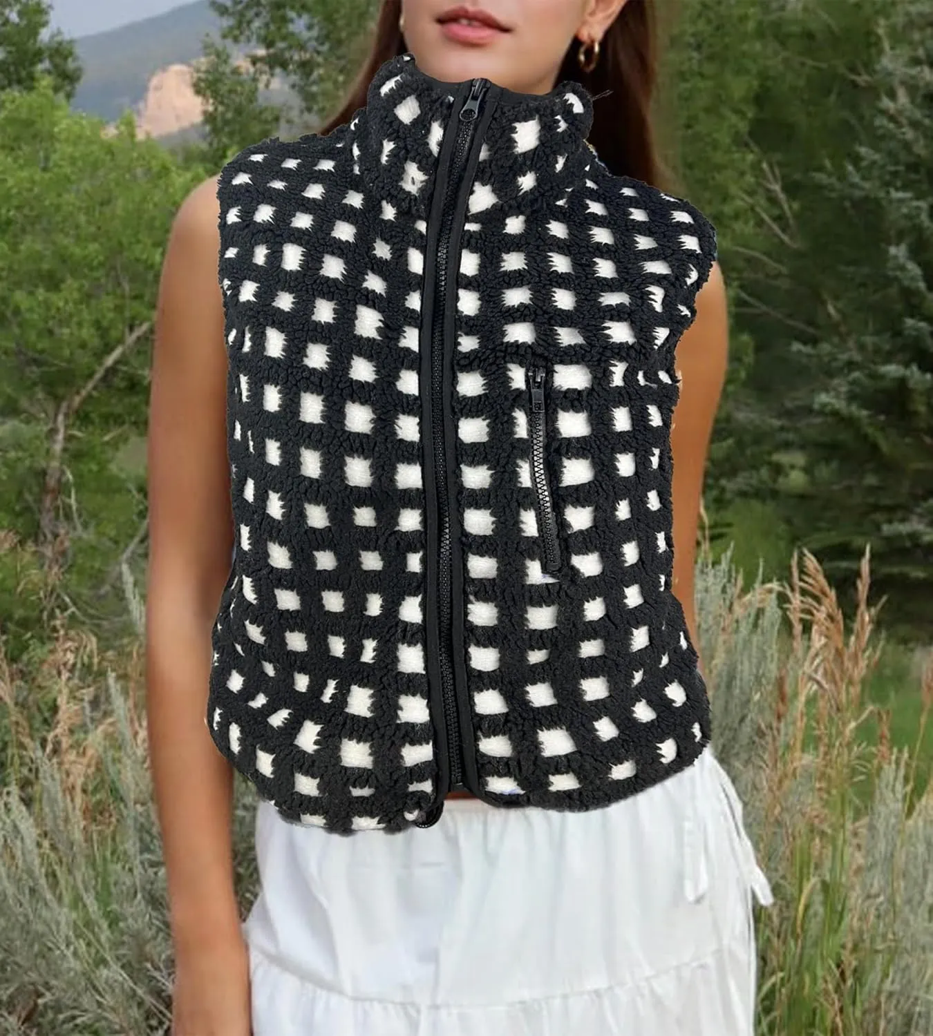 Womens Checkered Sherpa Vest Fleece Jacket Lightweight Zip Up Sleeveless Crochet Plaid Gilet with Pocket